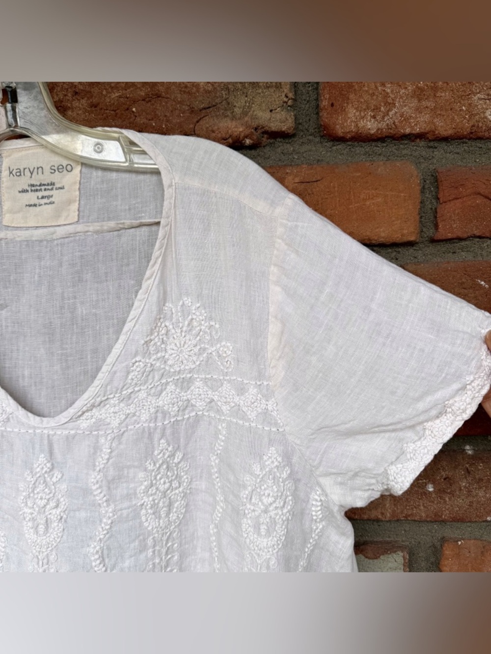 Karyn Seo Embroidered Cream Linen V-Neck Boho Tunic Top Handkerchief Hem - Picture 2 of 8